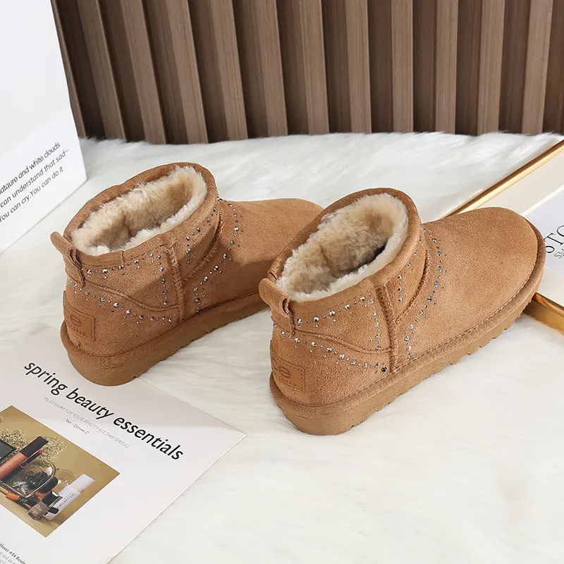 CE Designer Free Shipping Oxhide Affordable Winter Anti Slip Snow Boots With Thick Plush Cotton Shoes Soft-touch White_voghion.com