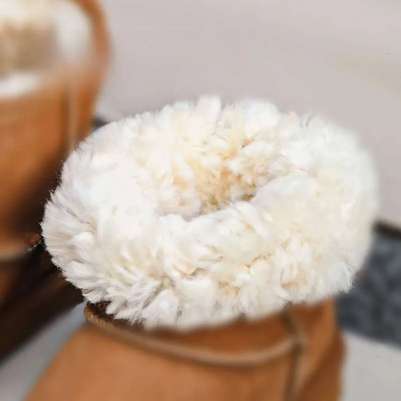 Sheepskin Thick-Soled Snow Boots For Women, Short Tube, Thickened Loafers, Warm And Fleece-Lined, Winter 2024 Cotton_voghion.com