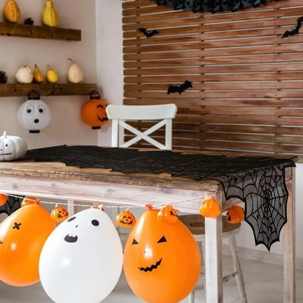 Tovaglia Halloween Ragnatela Nera Con Ragni E Teschi - Decorazione Da Tavolo Gotica 152x213 Cm