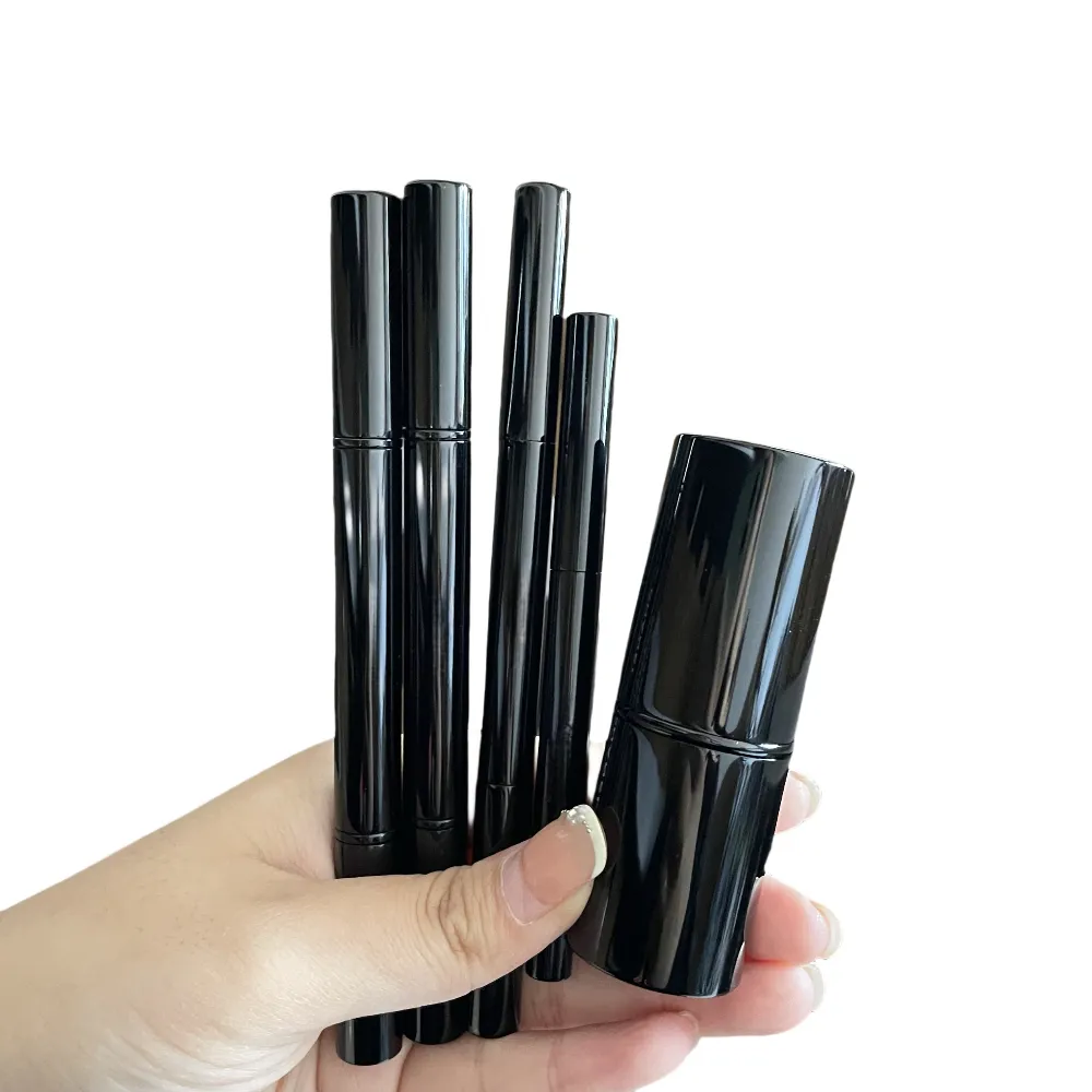 Portable Dual Ended Concealer For Eyeshadow Definer... 