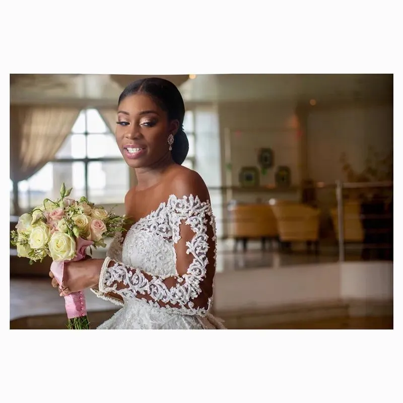 african fashion wedding dresses Traditional Gown XXXL / White / Cotton Wearing gorgeous white and grey African style dresses for women at red carpet events is surely a sight for sore eyes. 8 Stunning Wedding Dress Styles
