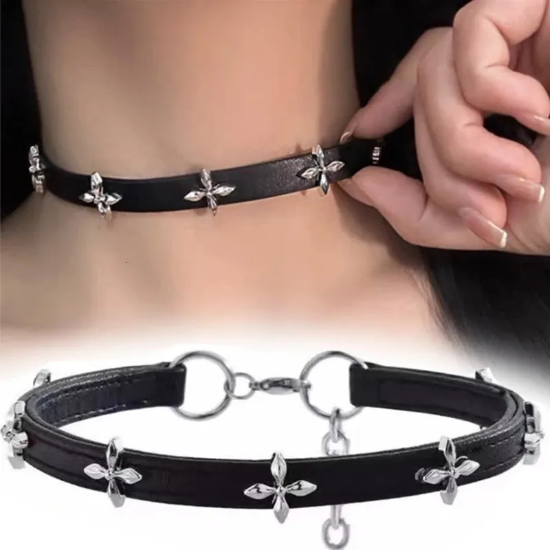 MILAKOO Punk Choker Collare da donna in pelle PU gotica con ciondolo a cuore Girocollo Punk Rock da donna nero