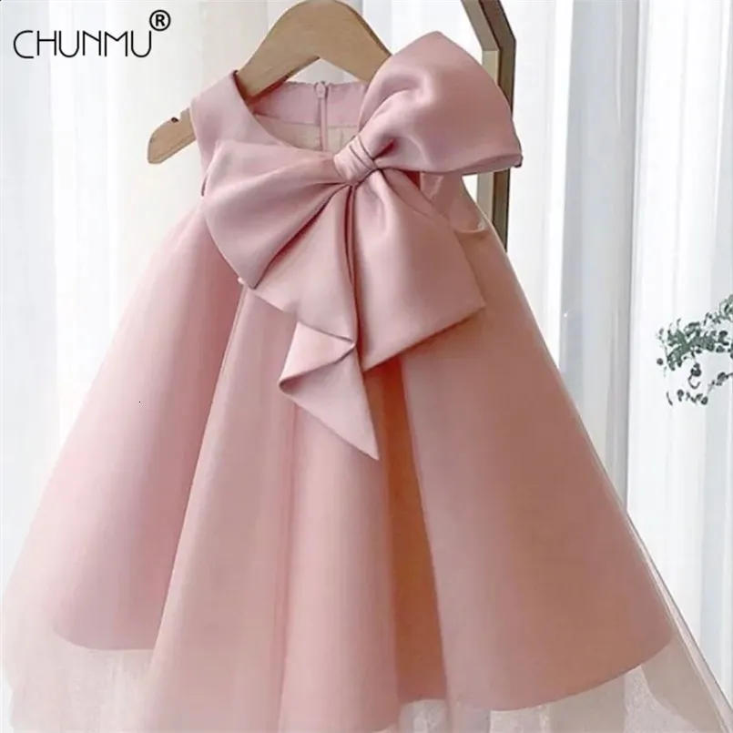 formal dress for christening 4-piece Toddler Special Occasion Bow Dream Baby Girls Baptism Dress – 4-Piece Formal Special Occasion Set For Toddlers Classic European Style Carving Dressing Table