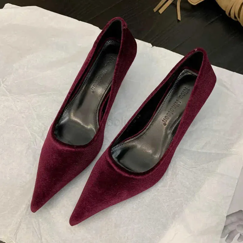 Wine Red Low Heel Pumps Pointed Toe Slip-on Stilettos, Comfortable Cozy  Ladies' Heeled Shoes, 5cm Heel, Summer 2024 Fashion - Main Image