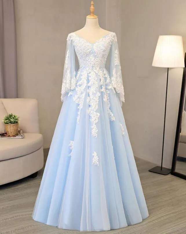 Luxury Ice Queen Cosplay Light Blue White Cloak... From Dh2958055, $300.86  | DHgate.Com