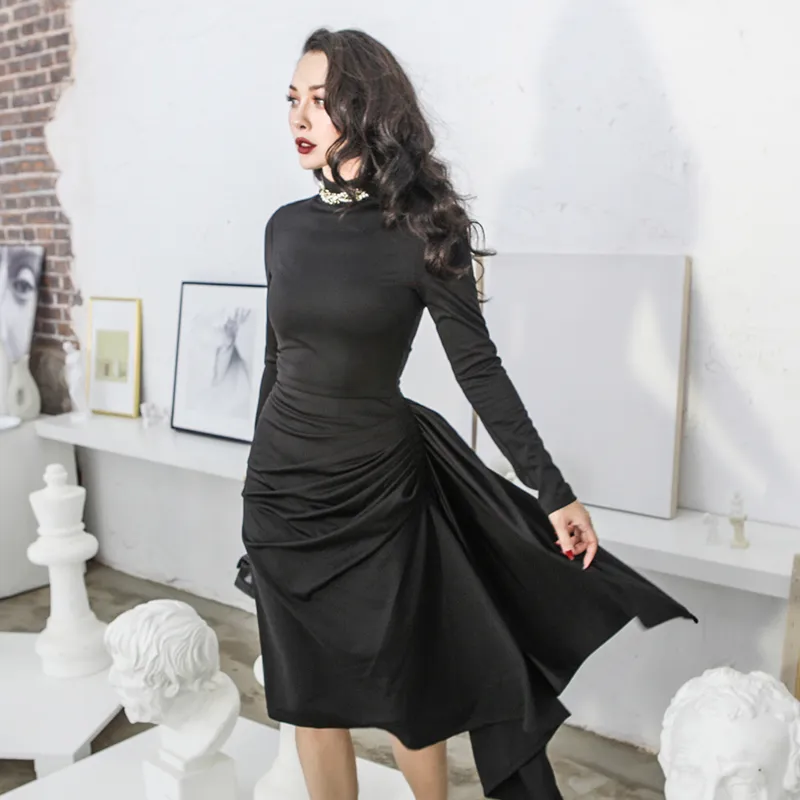 black dress retro style Gemmeo Black Lace Jacket main image 1
