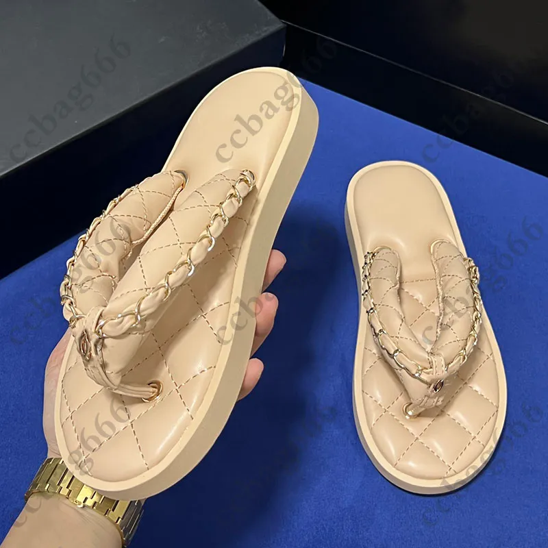 Save Big on Bulk Beach Slippers Flip Flops Sandals Designer Slide Sandals  Womens: Elegant Flat Flip Flops With Metal Buckle And Soft Sheepskin Lining 