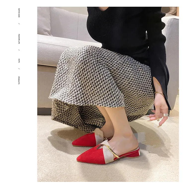 Women's Pointed Toe Mules Korean Style Comfortable Low Heel Shoes_voghion.com