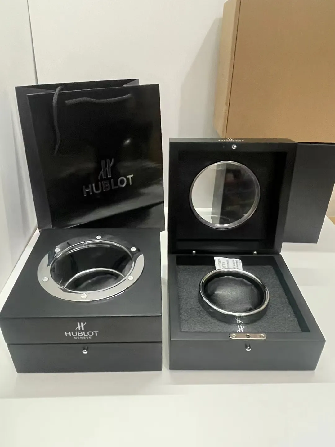 Pochette De Service Originale Hublot Pour Montre - Accessoire Vintage - Occasion Comme Neuf