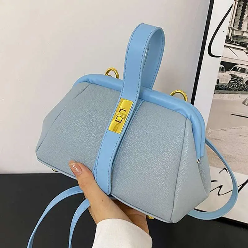 Designer Damen Handtasche Aus Kunstleder In Orange Als Clutch_voghion.com