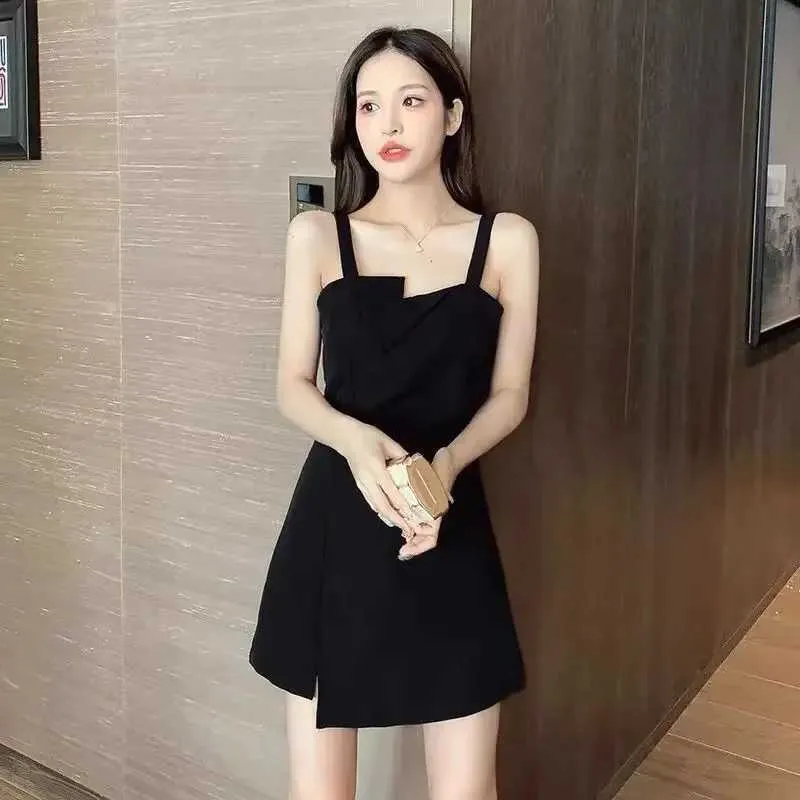 women's black off the shoulder sexy dress YMDUCH Sleeveless Long Formal Party This stunning dress features a classic off Denise Off Shoulder Maxi Dress