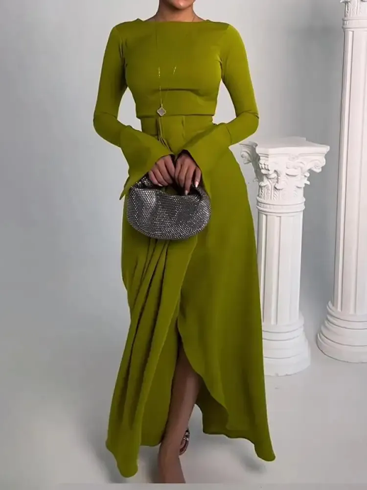 green emerald velvet dress Amazon.com: UOOZEE Women's Off Shoulder Pleated Maxi Dress A Line Wedding  Cocktail Party Long Evening Dress, Blue Green, XXL : Clothing, Shoes &  Jewelry