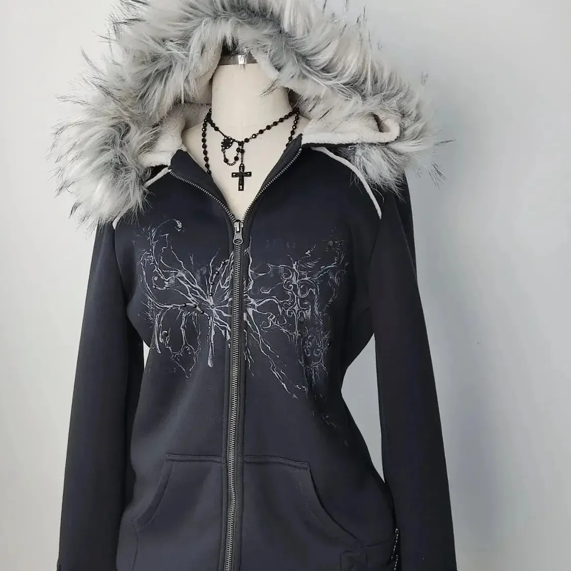 トップス Voluminous Y2K Fur Beaded Jacket Gothic 9d01df6b-f0a3-4c4e-9d88-