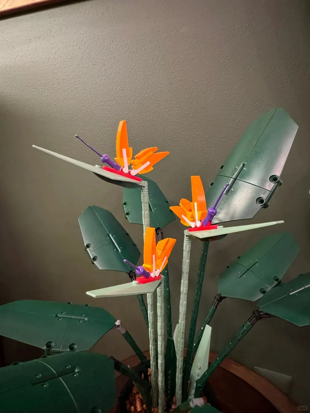 HI-REEKE Sunflower Bee Bouquet Building Block Set, Micro Mini Botanical Building Toy For Women -548 PCS