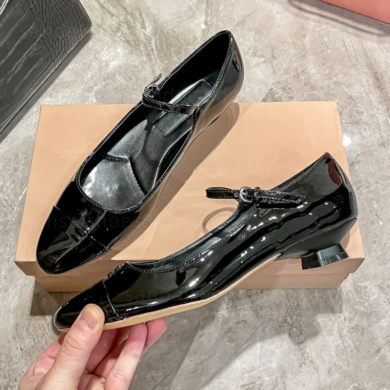 Women's Closed Toe Slingback Pumps - 1.5 Inch Kitten Heel, Patent Leather, Comfortable Dress Shoes