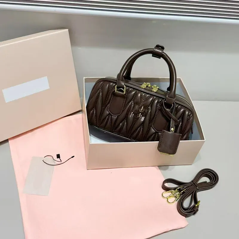 SAC À MAIN EN CUIR BOSTON TUILERIES PM BISCOTTO - Michino Paris