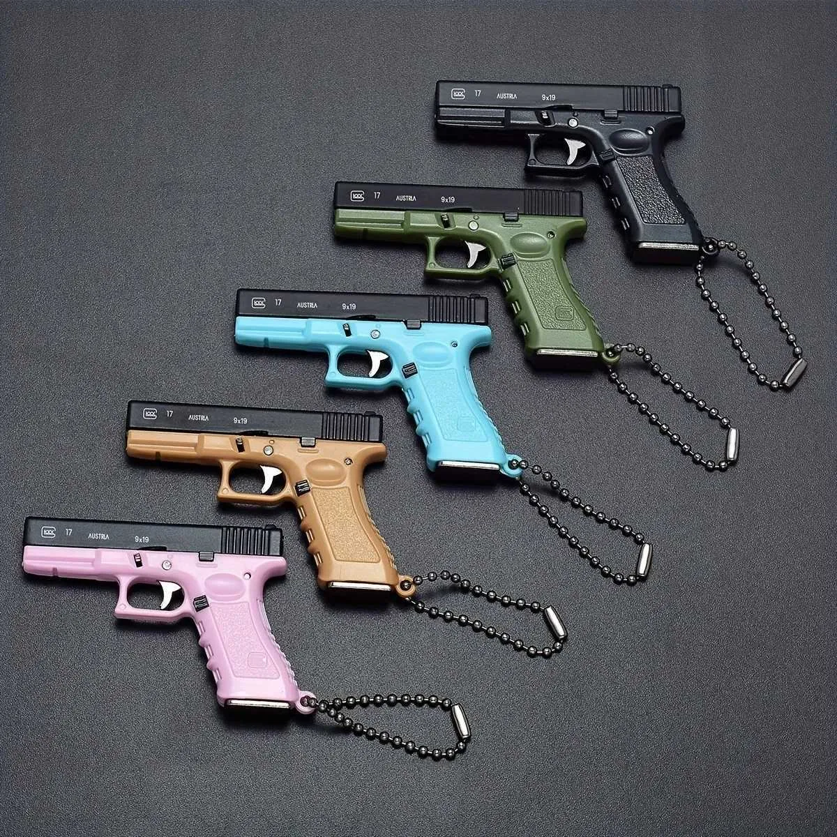 Mini Glock 17 Pistol Model Keychain - Alloy Gun Toy with Holster