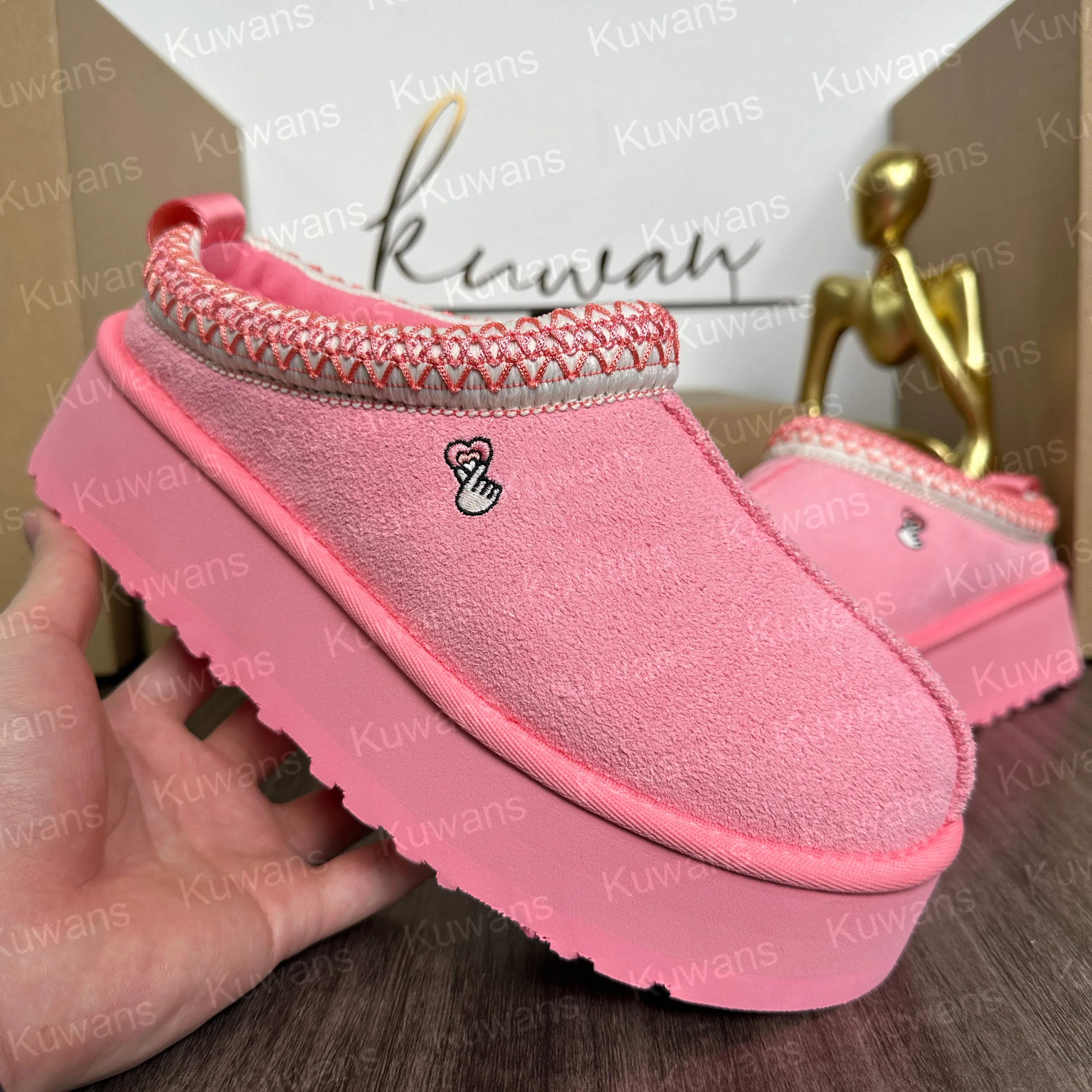 Tazz Love Womens 25 Tasman Arroyo Tropical Pink Platform