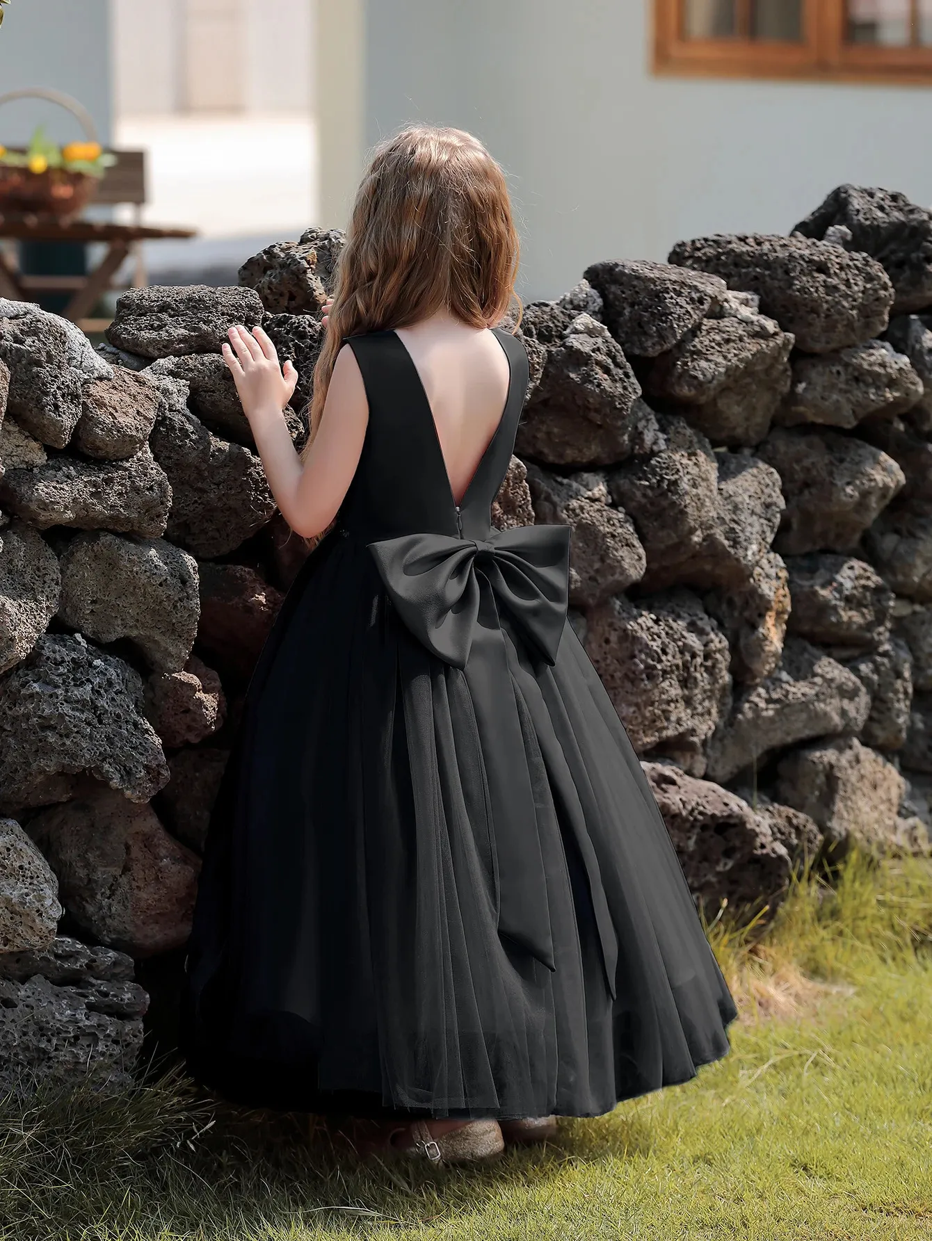 Black satin floral girl dress sleeveless formal birthday party chiffon long dress with big bow from Dhgate Girl's Dresses - price 45.63 Black satin floral girl dress sleeveless formal birthday party chiffon long dress with big bow from Dhgate Girl's Dresses - price 45.63