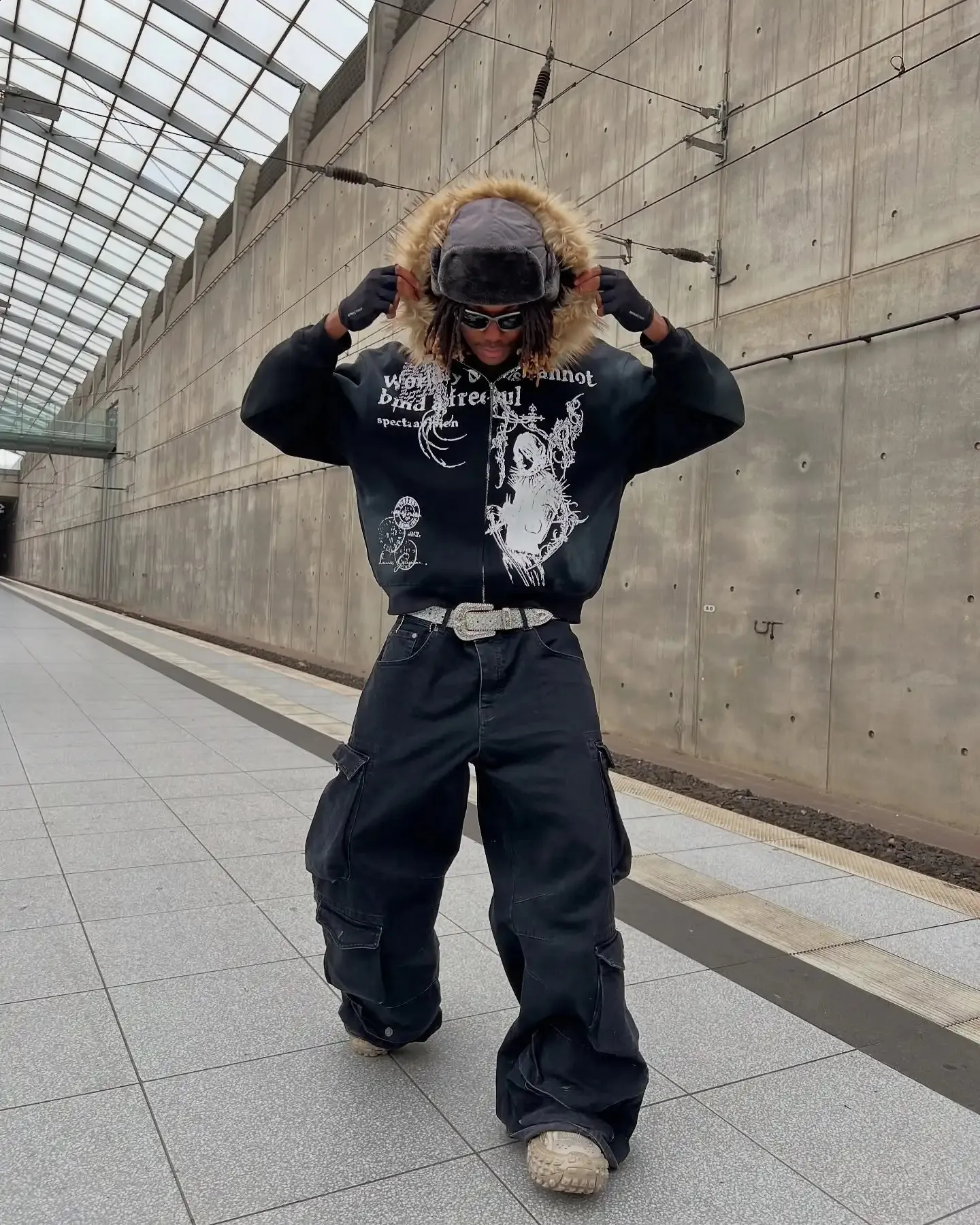 Y2K Harajuku Style Men's Short Sleeve Loose Fit Acrylic Zipper