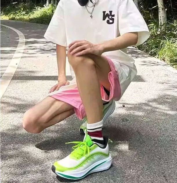 jifffly Men 2025 New Summer Versatile Ultra-light Shock-absorbing Professional Racing Sports Running Shoes_voghion.com