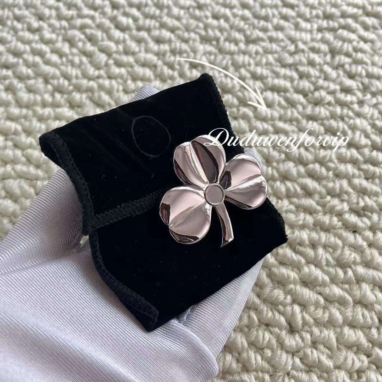 Fashion Women Brooch Tty DIY Pins Classical Metal Clover Pin Vip.2c ...