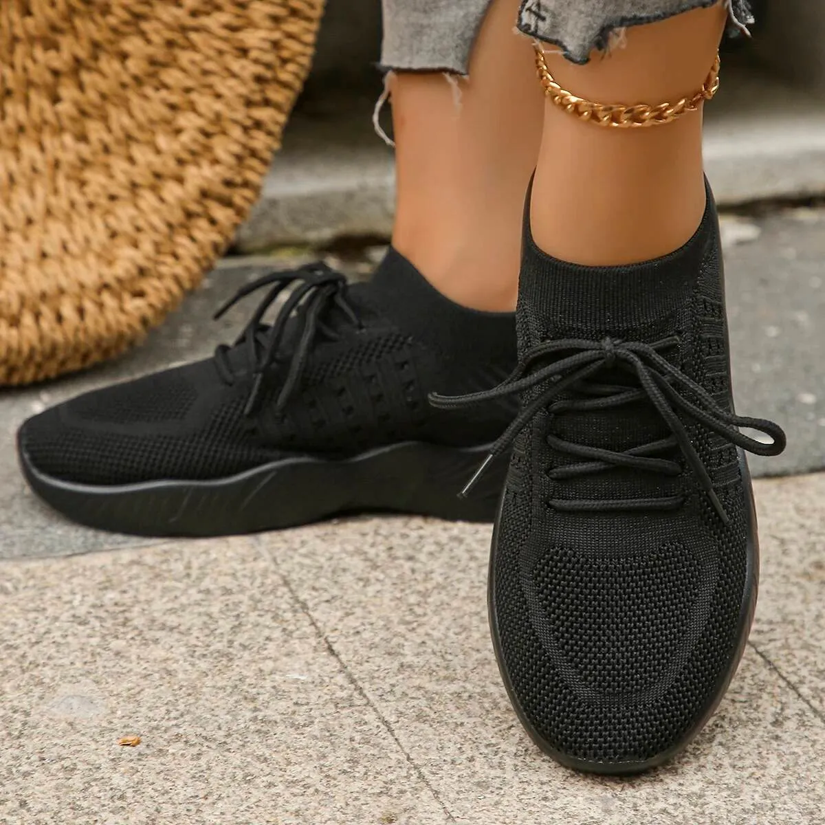 Scarpe sportive casual basse e comode da donna, in maglia, traspiranti, taglie forti, per la primavera 2024_voghion.com