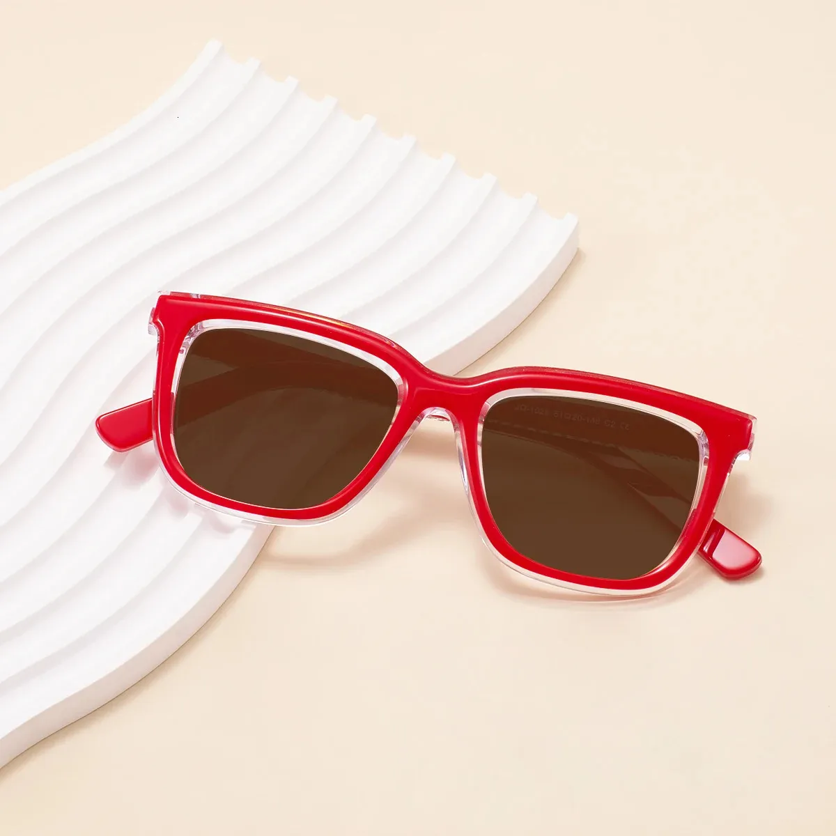 Classic Women Sunglasses Square Vintage Polarized PC Lenses  display picture 1
