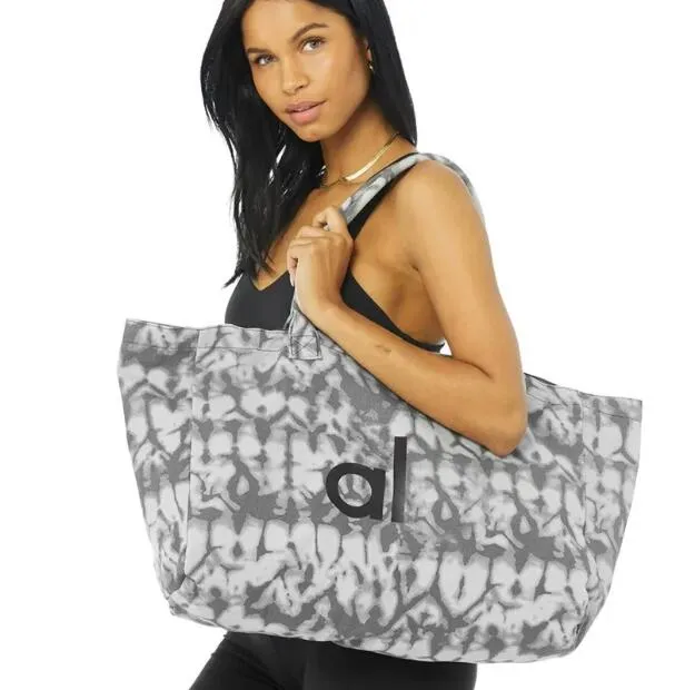 Alo Yoga Tote Bag Womens Designer Fitness Bag, Large Capacity