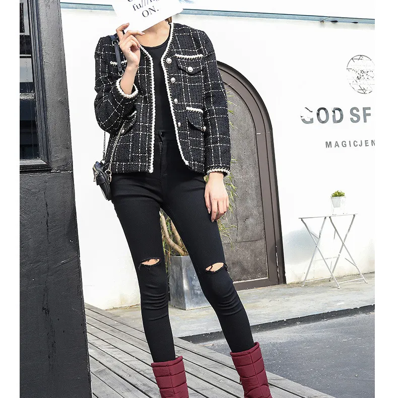 Free Delivery Designer Woman Short Boots With Plush Insulation And Anti Slip Casual Cotton Shoes_voghion.com