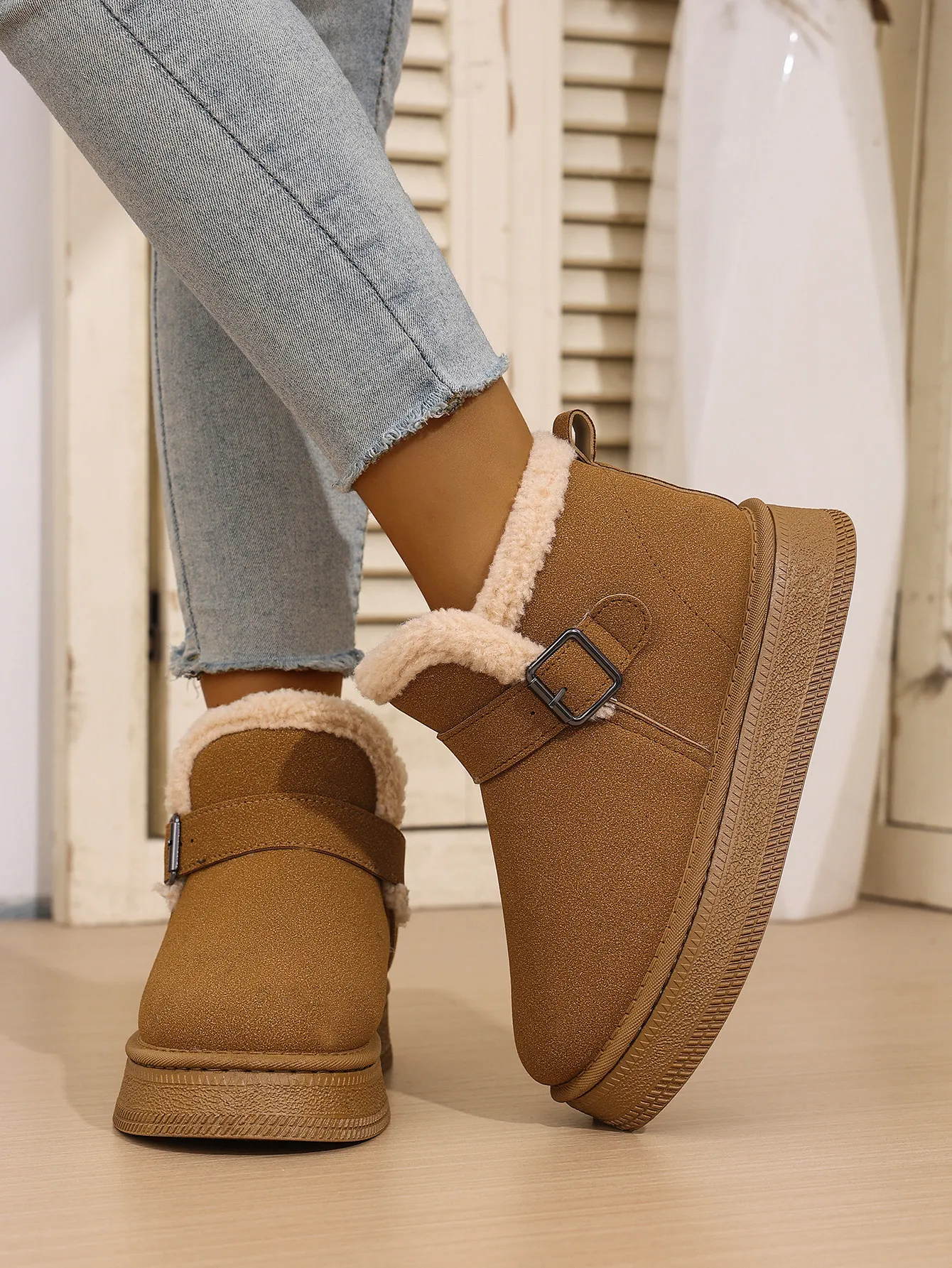 new Free Delivery Designer Woman Cotton With Fleece Short Tube Snow Boots For Warmth Cotton Shoes_voghion.com