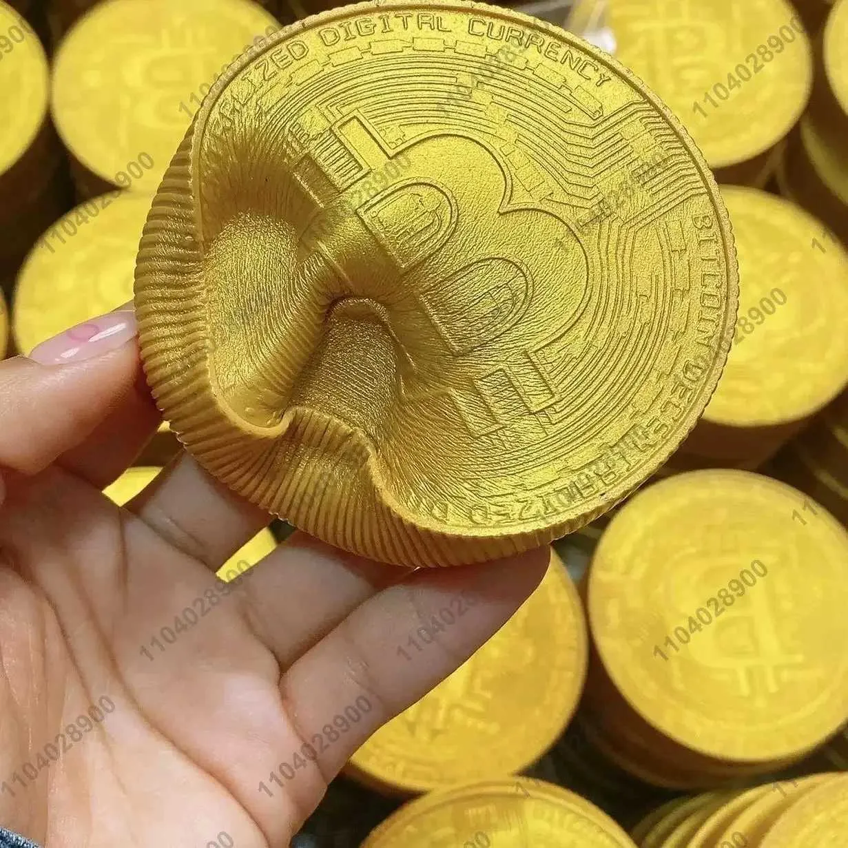 ☆ DHgate 비트 코인 Squishy 장난감 : 골드 코인 느린 상승 스퀴즈 볼 스트레스 구호 핸드 이완 선물 | 오늘 ₩4,406  특가