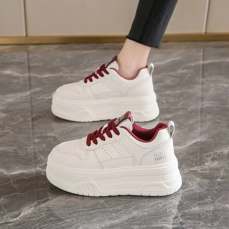 Scarpe da ginnastica casual con lacci, da donna, in similpelle, con suola spessa e traspirante, 2025_voghion.com