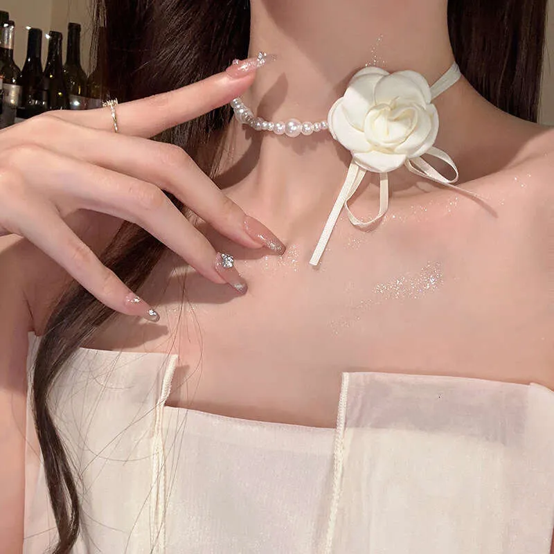 Collana Con Fiore In Flanella - Girocollo Vintage Morbido, Rosa/Nero/Bianco, 21-50 Cm