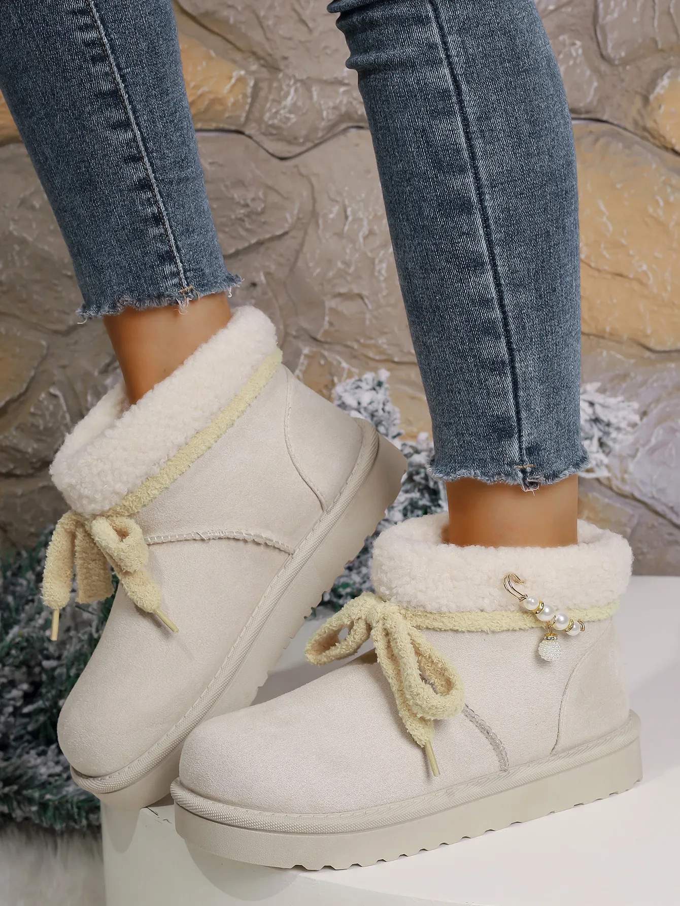 new Free Delivery Designer Woman Cotton Comfortable Snow With Short Sleeves And Plush Outdoor Winter Boots_voghion.com