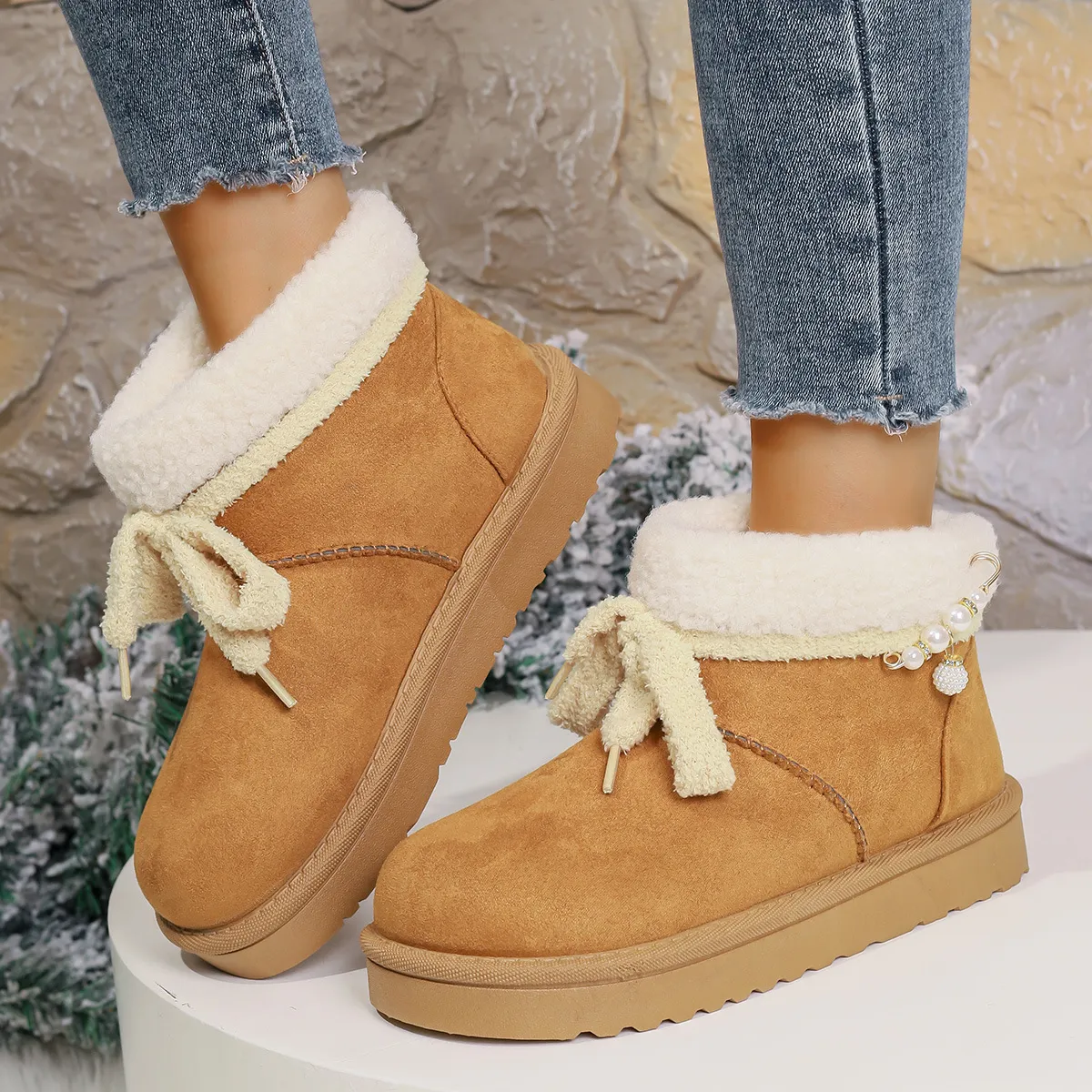 new Free Delivery Designer Woman Cotton Comfortable Snow With Short Sleeves And Plush Outdoor Winter Boots_voghion.com