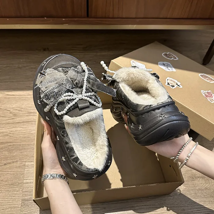 new Free Delivery Designer Woman Short Snow With Plush Lightweight And Non Slip Outdoor Cotton Boots_voghion.com