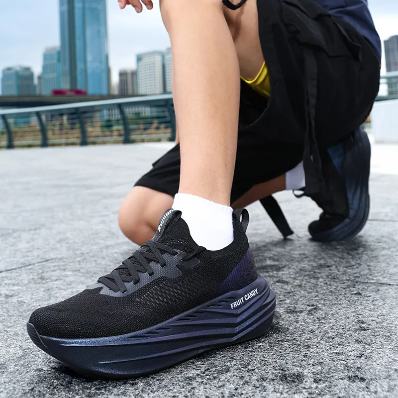 new Free Shipping Designer Shoes Outdoor Trainer Running Blade Bottom Shock Absorption Lightweight Classic Sport Shoes_voghion.com