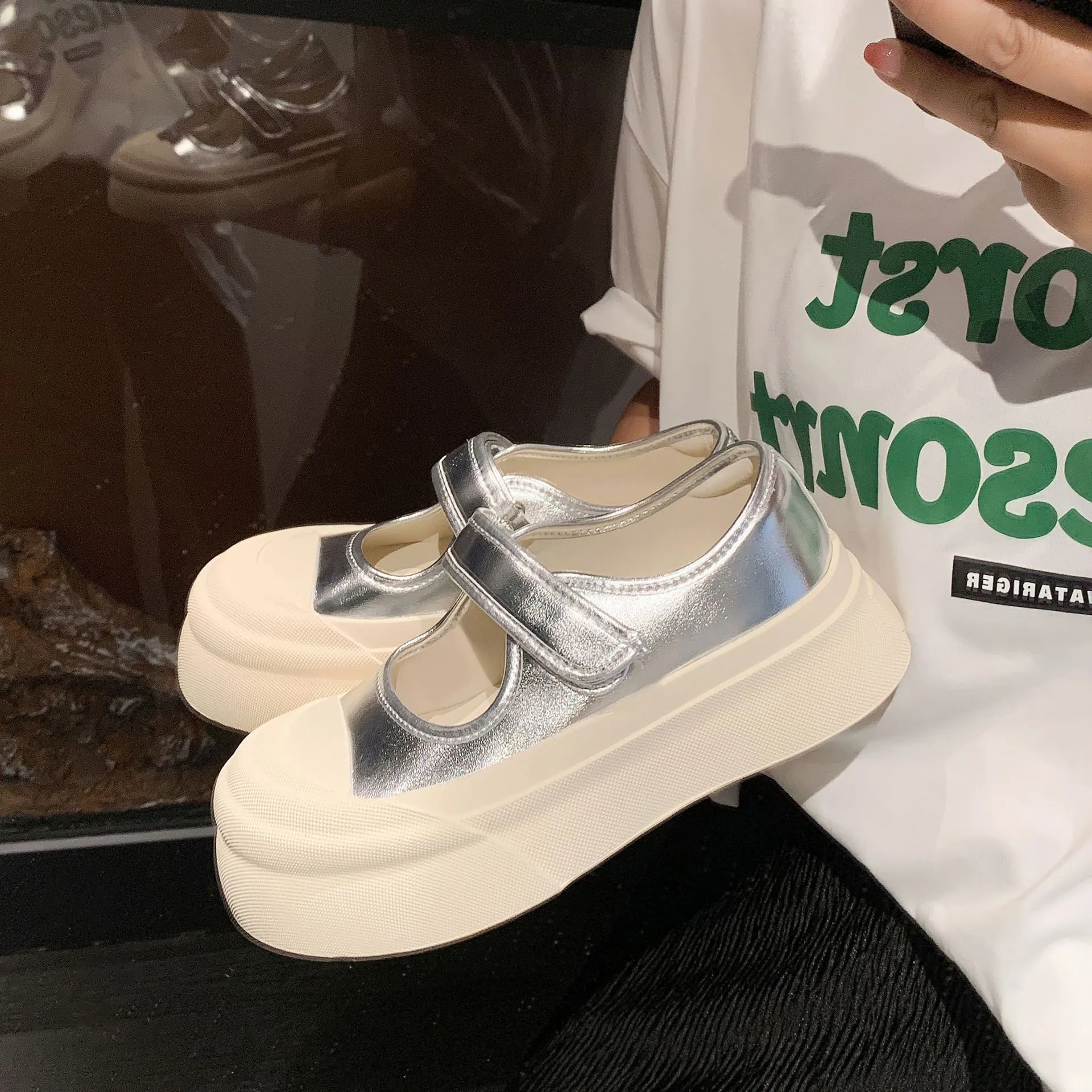 hot Free Delivery Designer Women Sports Style For Children Lightweight And Breathable Casual Board Shoes_desvips.com