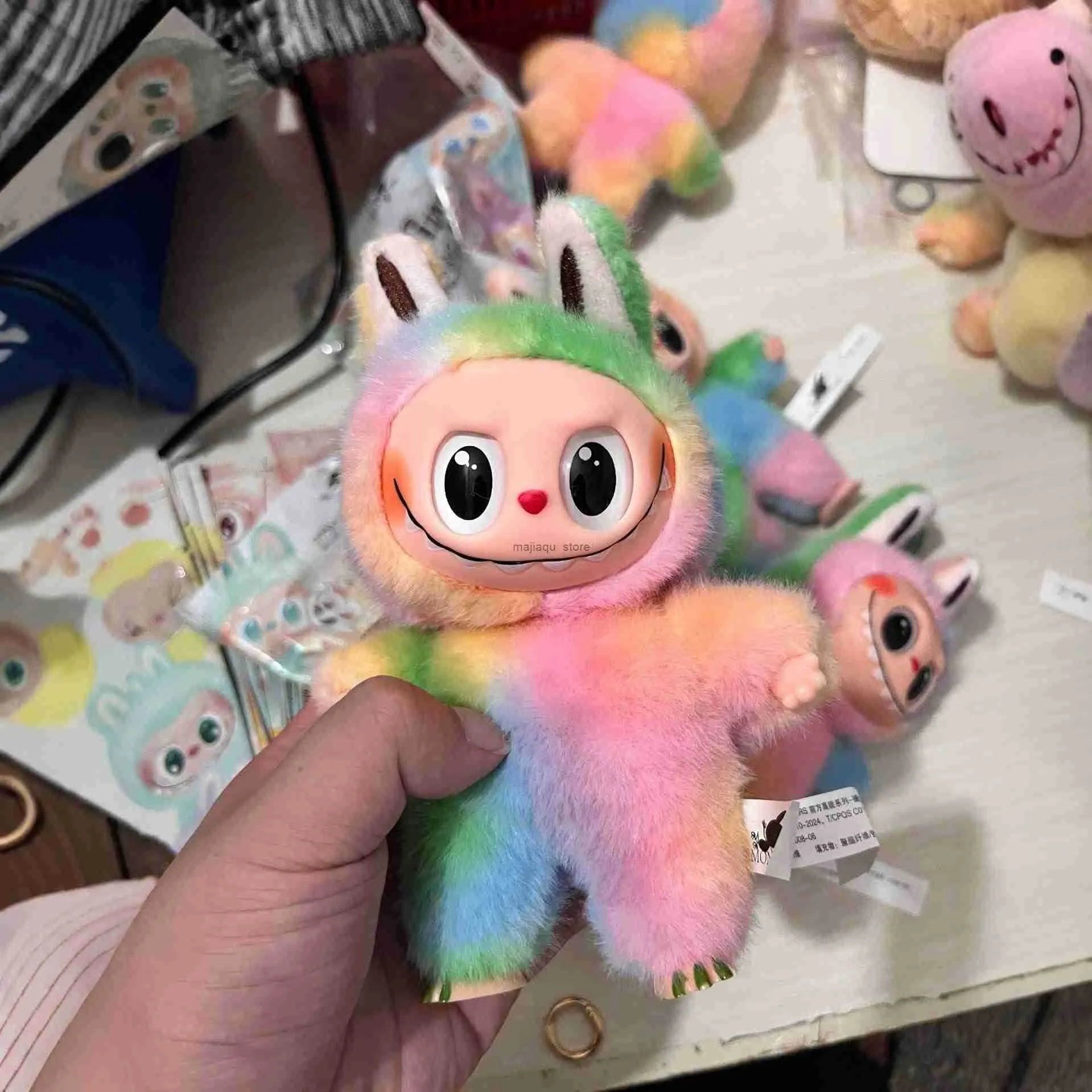 バブルマートラブブ第4世代ビニールフェイスプラッシュラブブマカロン