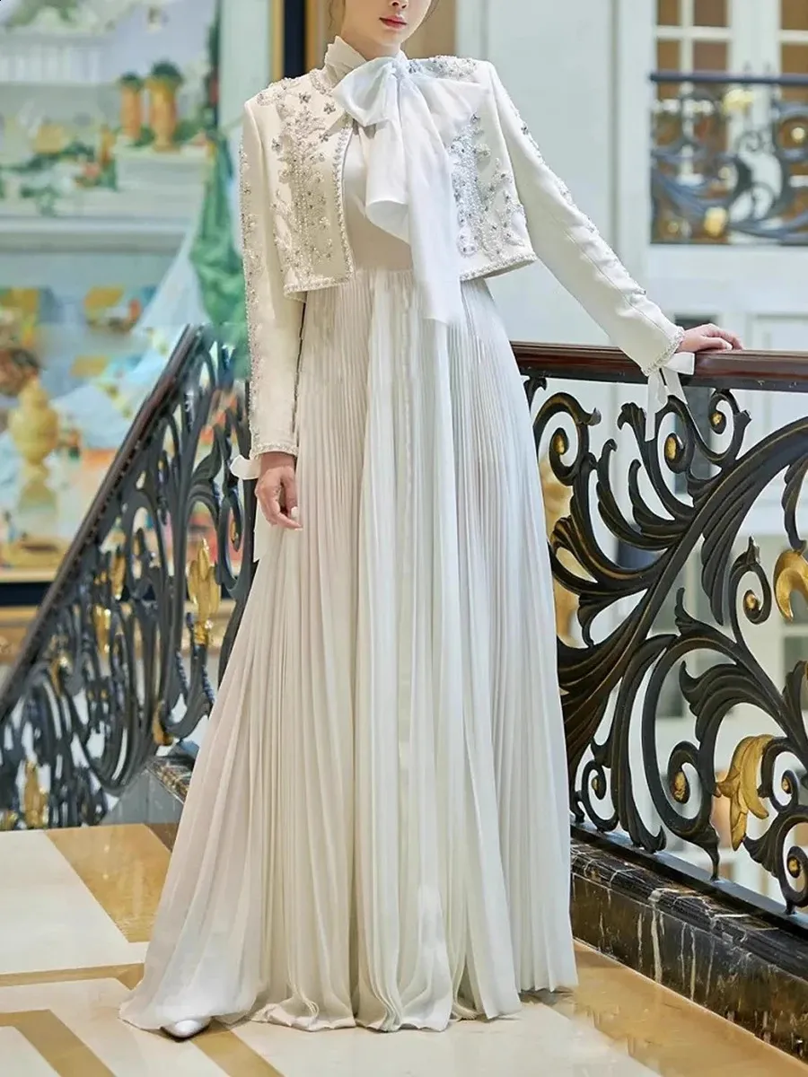 retro two piece dress Womens Vintage Two-Piece Sleeveless Vest Dress with Floor-Length A-Line Skirt in Acetate from Dhgate Two Piece Dress
