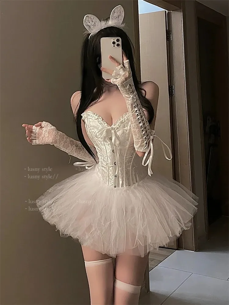 maid clothes sexy 20 Sexy Winter Date Outfit Ideas, Cold be Damned main image 1