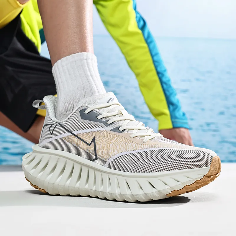 NHOT Designer Shoes Free Shipping Outdoor Sport Sneakers High Quality Platform Trainer Message Running Shoes For Men_voghion.com