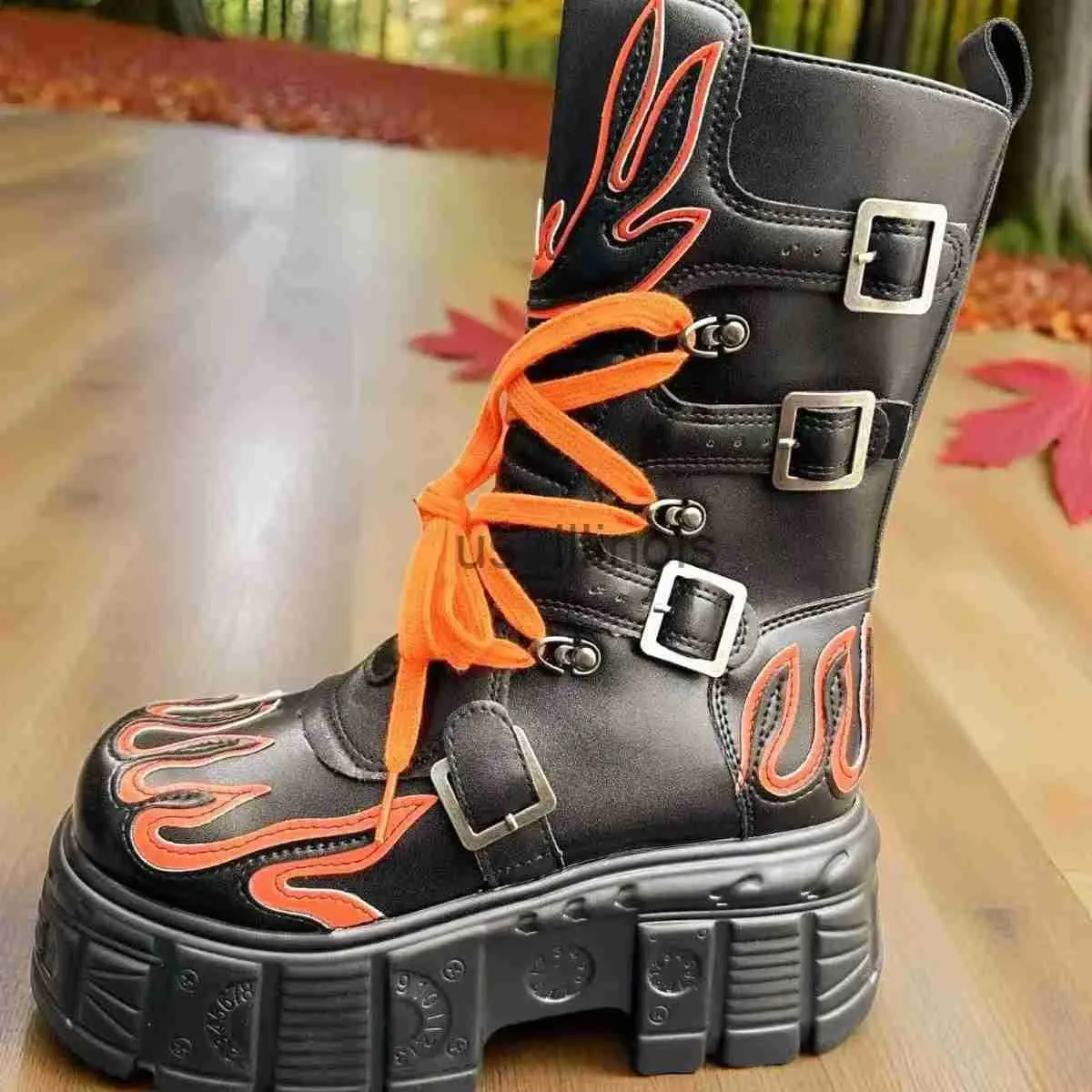 Spanish Punk Rocker Boots Above Ankle Motorcycle Boots Metallic Flames ...