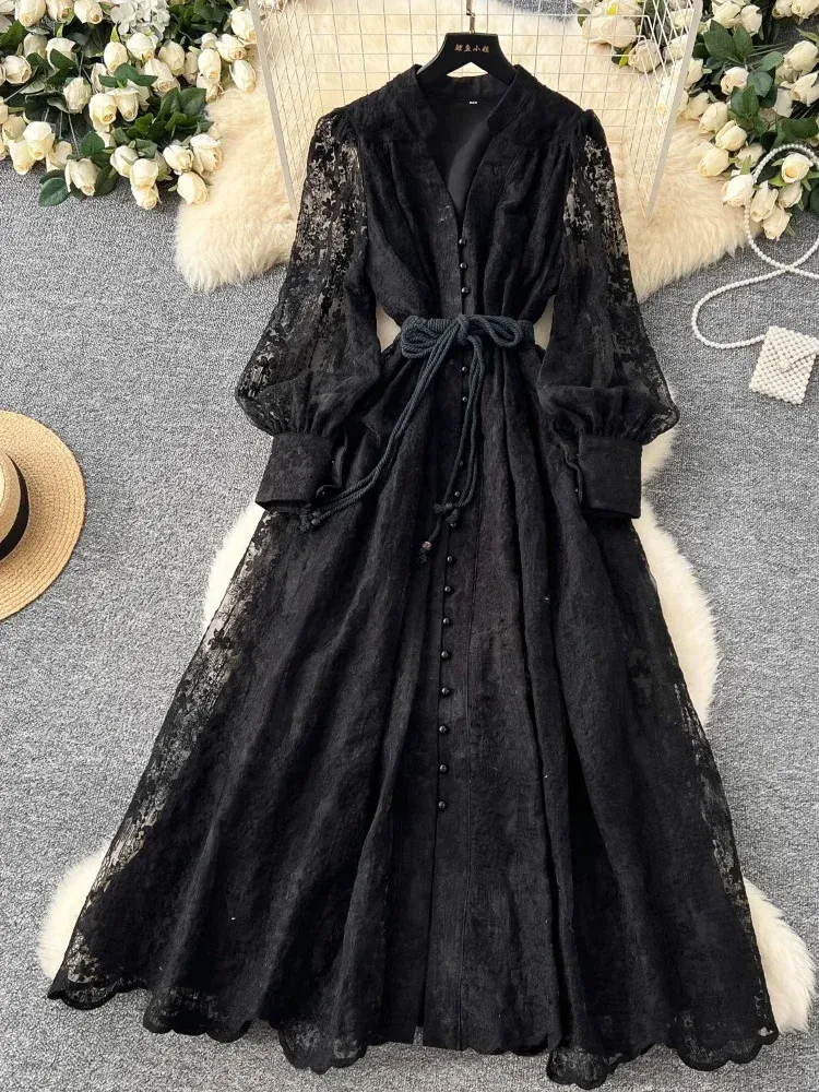 Vintage High-End Green Dinner Dress with Embroidery and Sashes for Women - Elegant France Style, Perfect for Parties and Casual Wear - Chic and