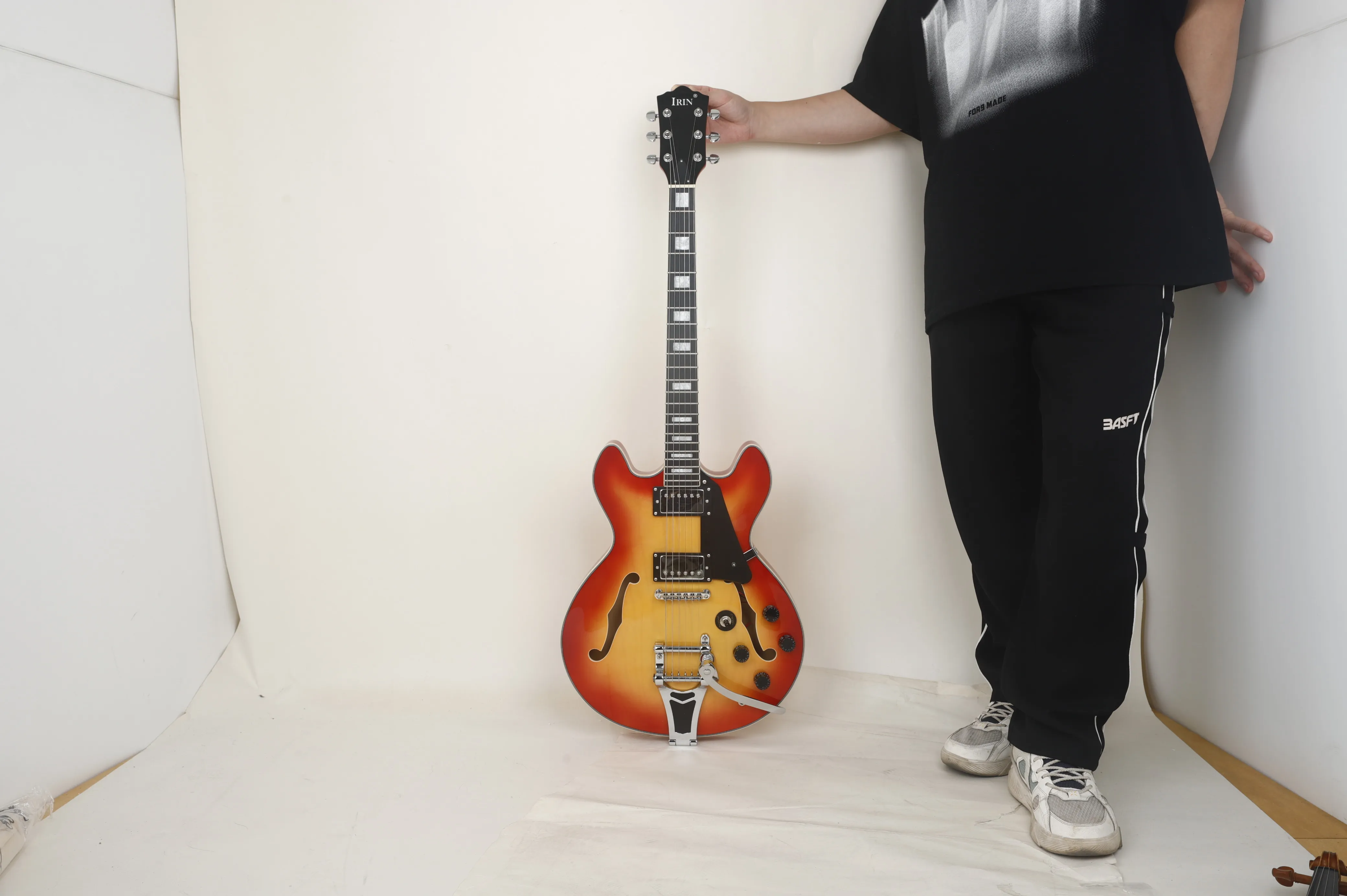 IRIN JS 520 Pro Jazz Electric...を￥25,007 | DHgate
