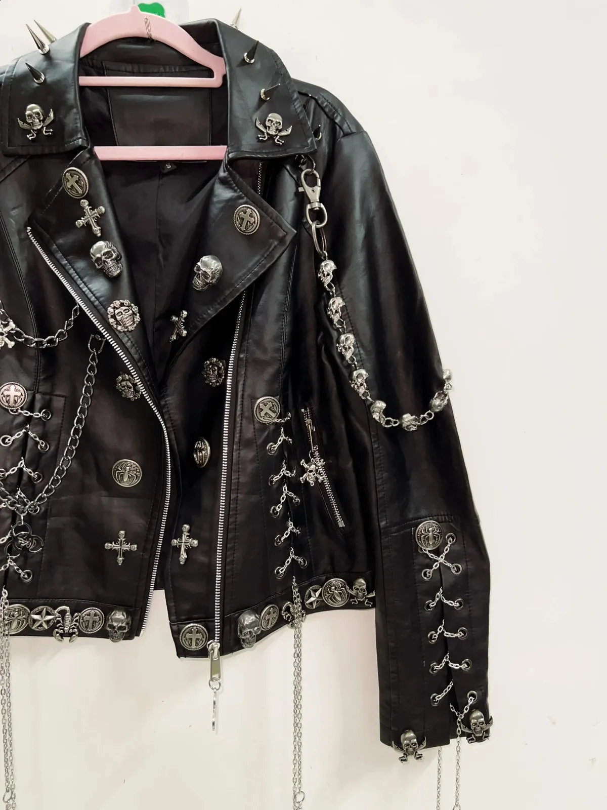 Gothic y2k vintage jacket punk fashion cross skull design from