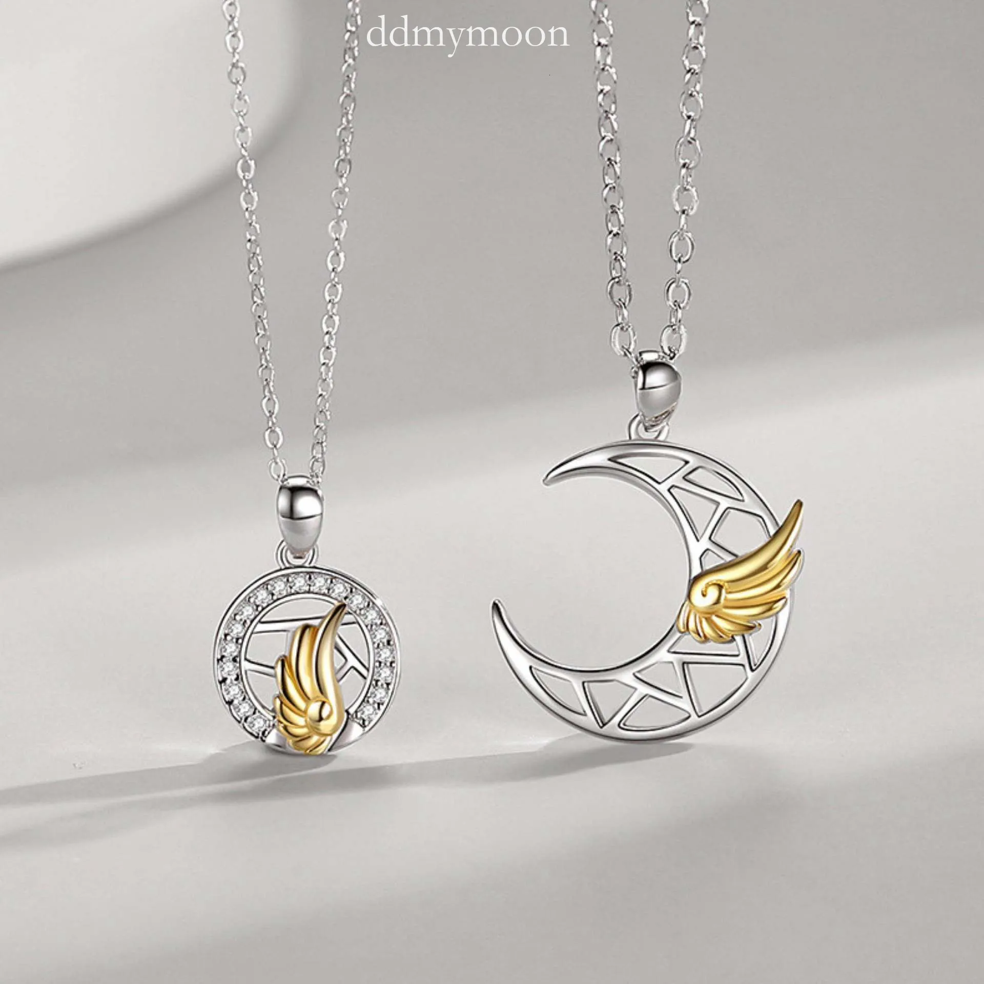 Collana Coppia Magnetica Sole E Luna - Proietta 'Ti Amo' In 100 Lingue, Gioiello Cuore Per Fidanzati - 2