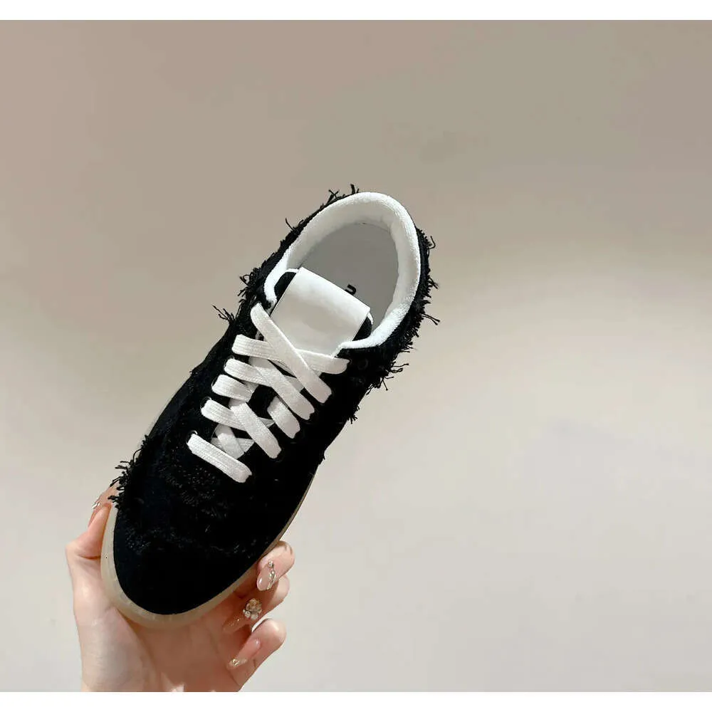 ごま MUISシューズレディースカジュアルトレーニングシューズラグジュアリー