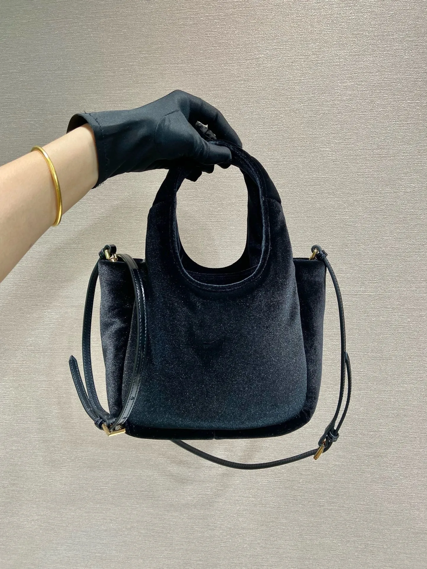 バッグ OUAT shoulder bag steel Amazon.com: UTO Women Skull Tote Bag Rivet Studded Handbag